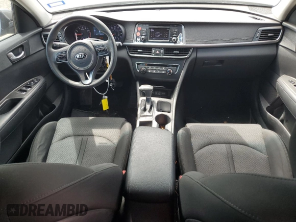 2016 Kia Optima LX z VIN 5XXGT4L39GG097307, wystawiony jako Copart lot #56001485 z przebiegiem 132 244 mil mil oraz Czysty tytuł • Clean title. Historia ofert i sprzedaży dostępna na DreamBid. Obrazek 8.