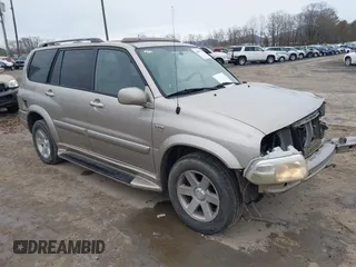 2003 Suzuki XL-7 Touring with VIN JS3TX92V334115616, listed as a IAAI auction lot 40899791 with 154,521 mi miles. Bid and sale history available at carsss.com. Image 1.