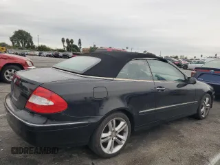 2008 Mercedes-Benz CLK 350 with VIN WDBTK56F28F250346, listed as a Copart auction lot 82059404 with 124,621 mi miles and Clean title. Bid and sale history available at DreamBid. Image 3.