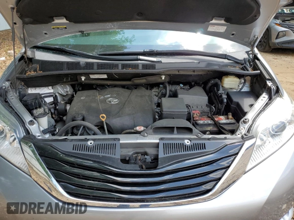 2017 Toyota Sienna LE Auto Access Seat с VIN 5TDKZ3DC4HS895585, выставлен на аукционе Copart как лот 56331015 с пробегом 92 960 миль миль и Списание • Salvage title. История ставок и продаж доступна на DreamBid. Изображение 12.