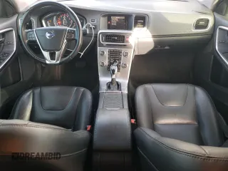 2017 Volvo V60 Premier with VIN YV140MEK9H1372844, listed as a Copart auction lot 44584685 with 131,025 mi miles and Salvage Title. Bid and sale history available at carsss.com. Image 8.