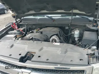 2008 Chevrolet Silverado 1500 1LT z VIN 1GCEC19C18Z163182, wystawiony jako IAAI lot #43173769 z przebiegiem 205 943 mil mil oraz . Historia ofert i sprzedaży dostępna na DreamBid. Obrazek 12.