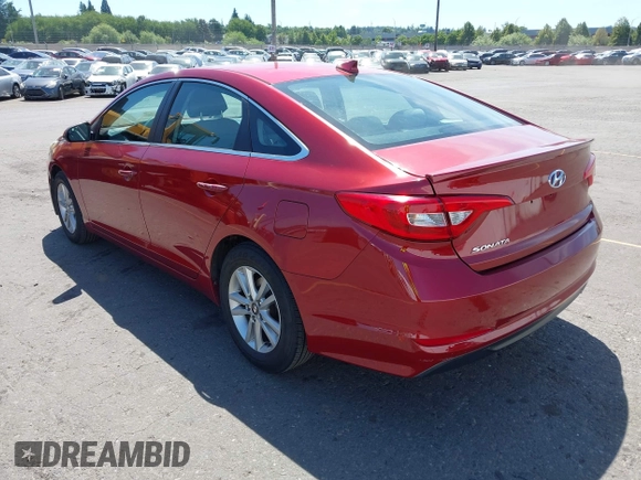 2015 Hyundai Sonata SE z VIN 5NPE24AF0FH065226, wystawiony jako IAAI lot #42370816 z przebiegiem 205 710 mil mil oraz . Historia ofert i sprzedaży dostępna na DreamBid. Obrazek 3.