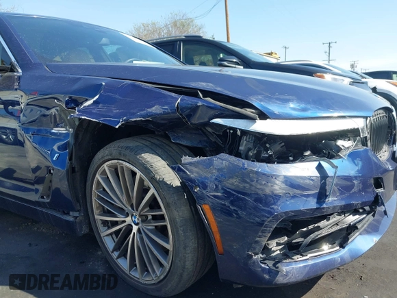 2019 BMW 5 Series 530e iPerformance with VIN WBAJA9C59KB389898, listed as a IAAI auction lot 41479595 with 90,965 mi miles. Bid and sale history available at carsss.com. Image 6.