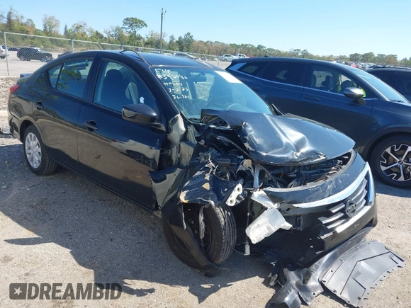 2016 Nissan Versa SV with VIN 3N1CN7AP5GL907975, listed as a IAAI auction lot 41775810 with 83,727 mi miles. Bid and sale history available at carsss.com. Image 1.