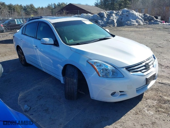 2012 Nissan Altima 3.5 SR with VIN 1N4BL2AP3CN493323, listed as a IAAI auction lot 41758784 with 147,444 mi miles. Bid and sale history available at carsss.com. Image 1.