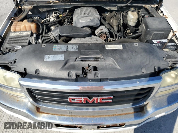 2003 GMC Sierra 1500HD SLE z VIN 1GTGC13U33F222110, wystawiony jako Copart lot #44918185 z przebiegiem 209 001 mil mil oraz Czysty tytuł • Clean title. Historia ofert i sprzedaży dostępna na DreamBid. Obrazek 11.