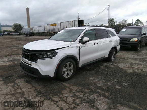 2021 Kia Sorento LX with VIN 5XYRG4LCXMG017520, listed as a IAAI auction lot 39440093 with 111,311 mi miles. Bid and sale history available at carsss.com. Image 19.