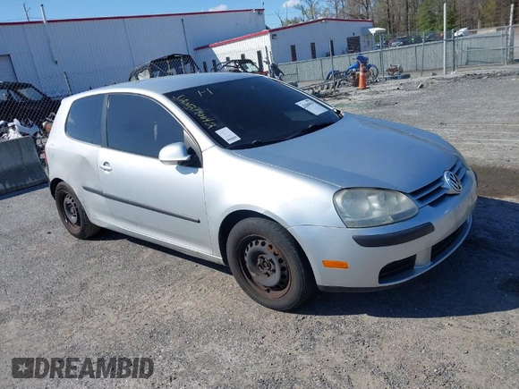 2008 Volkswagen Rabbit S z VIN WVWBA71KX8W256797, wystawiony jako IAAI lot #41868829 z przebiegiem 158 783 mil mil oraz . Historia ofert i sprzedaży dostępna na DreamBid. Obrazek 1.
