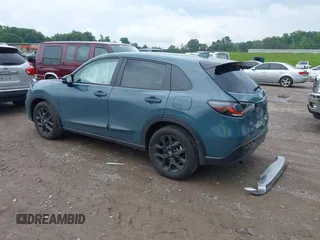 2024 Honda HR-V Sport z VIN 3CZRZ2H5XRM776715, wystawiony jako IAAI lot #42377596 z przebiegiem 19 146 mil mil oraz . Historia ofert i sprzedaży dostępna na DreamBid. Obrazek 3.