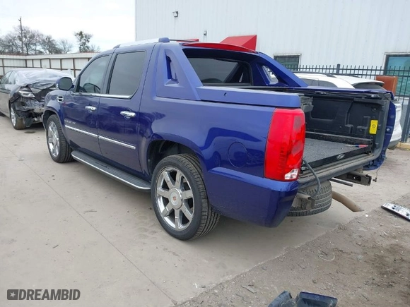 2010 Cadillac Escalade EXT Luxury with VIN 3GYVKMEF5AG207849, listed as a IAAI auction lot 41621832 with 1 mi miles. Bid and sale history available at carsss.com. Image 3.