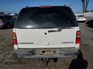 2003 Chevrolet Suburban LT with VIN 3GNGK26U93G267286, listed as a Copart auction lot 48900485 with 162,088 mi miles and Salvage Title. Bid and sale history available at carsss.com. Image 6.
