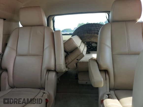 2012 Chevrolet Tahoe LT z VIN 1GNSCBE03CR259836, wystawiony jako Copart lot #60796305 z przebiegiem 258 387 mil mil oraz Szkoda całkowita • Salvage title. Historia ofert i sprzedaży dostępna na DreamBid. Obrazek 10.