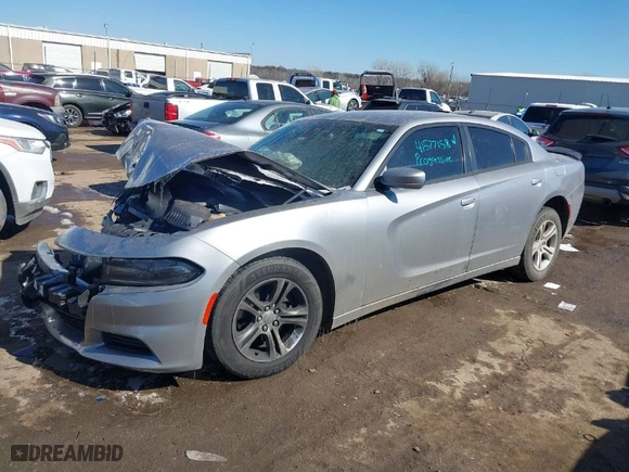 2015 Dodge Charger SE with VIN 2C3CDXBG4FH734301, listed as a IAAI auction lot 41577158 with 1 mi miles. Bid and sale history available at carsss.com. Image 2.