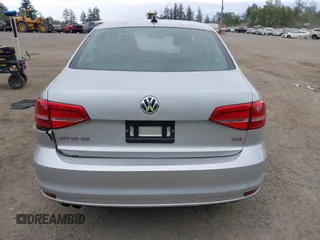 2015 Volkswagen Jetta SE with VIN 3VWD07AJ9FM230298, listed as a IAAI auction lot 42139675 with 108,025 mi miles and . Bid and sale history available at DreamBid. Image 16.
