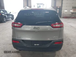 2016 Jeep Cherokee Latitude z VIN 1C4PJMCB9GW148882, wystawiony jako IAAI lot #42210237 z przebiegiem 124 441 mil mil oraz . Historia ofert i sprzedaży dostępna na DreamBid. Obrazek 16.