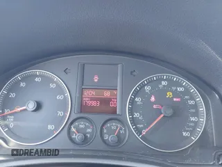 2009 Volkswagen Jetta S с VIN 3VWJZ71K19M008344, выставлен на аукционе IAAI как лот 42165996 с пробегом 179 983 миль миль и . История ставок и продаж доступна на DreamBid. Изображение 7.