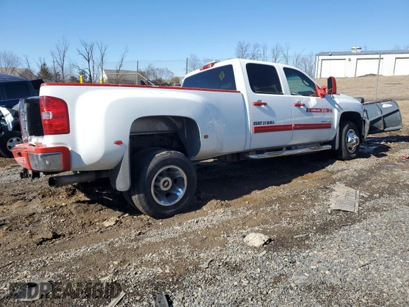 2014 Chevrolet Silverado 3500HD LT with VIN 1GC4K0C87EF148177, listed as a Copart auction lot 43782855 with 91,418 mi miles and Salvage Title. Bid and sale history available at carsss.com. Image 3.