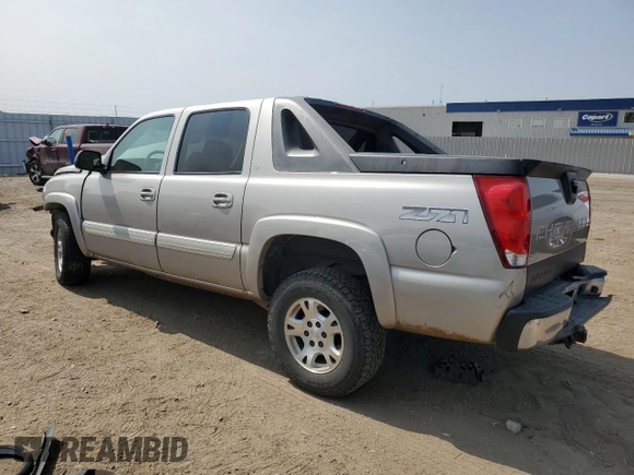 2005 Chevrolet Avalanche Z71 with VIN 3GNEK12Z55G267789, listed as a Copart auction lot 70476584 with 199,006 mi miles and Salvage Title. Bid and sale history available at DreamBid. Image 2.