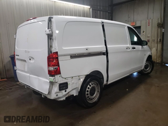 2022 Mercedes-Benz Metris Cargo z VIN W1YV0BEY1N4149965, wystawiony jako Copart lot #45751045 z przebiegiem 44 750 mil mil oraz Szkoda całkowita • Salvage title. Historia ofert i sprzedaży dostępna na DreamBid. Obrazek 3.