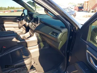 2021 Chevrolet Suburban RST z VIN 1GNSCEKD2MR340613, wystawiony jako IAAI lot #41853016 z przebiegiem 77 498 mil mil oraz . Historia ofert i sprzedaży dostępna na DreamBid. Obrazek 5.