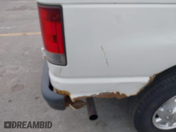 2006 Ford Econoline Cargo с VIN 1FTNE24L16DA33419, выставлен на аукционе IAAI как лот 42204509 с пробегом 203 746 миль миль и . История ставок и продаж доступна на DreamBid. Изображение 14.