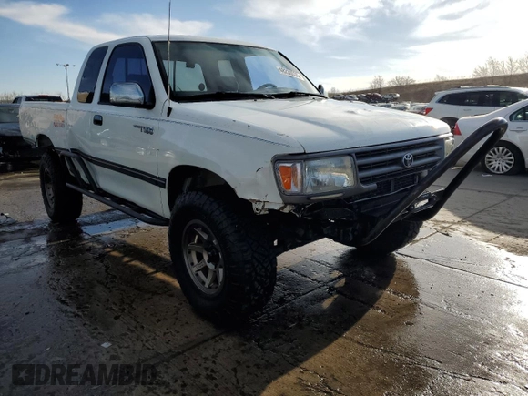 1996 Toyota T100 SR5 z VIN JT4UN24D7T0020102, wystawiony jako Copart lot #48230535 z przebiegiem 199 136 mil mil oraz Szkoda całkowita • Salvage title. Historia ofert i sprzedaży dostępna na DreamBid. Obrazek 4.