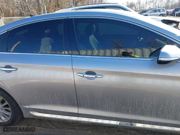 2015 Hyundai Sonata 2.4L Sport with VIN 5NPE34AF1FH142957, listed as a IAAI auction lot 41381762 with 143,597 mi miles. Bid and sale history available at carsss.com. Image 13.