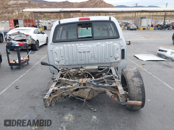 2007 Toyota Tacoma with VIN 3TMLU42N67M010248, listed as a IAAI auction lot 40982477 with Not provided miles and . Bid and sale history available at DreamBid. Image 16.