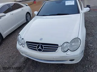 2009 Mercedes-Benz CLK-Class 3.5L with VIN WDBTK56F89T106562, listed as a IAAI auction lot 41313426 with 161,578 mi miles. Bid and sale history available at carsss.com. Image 6.