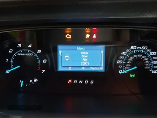 2017 Ford Taurus SE с VIN 1FAHP2D88HG122589, выставлен на аукционе IAAI как лот 41618285 с пробегом 75 575 миль миль и . История ставок и продаж доступна на DreamBid. Изображение 7.