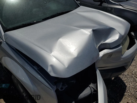 2004 Saturn VUE z VIN 5GZCZ23D14S848328, wystawiony jako Copart lot #51955285 z przebiegiem Nie podano mil oraz Nie do naprawy • Non repairable. Historia ofert i sprzedaży dostępna na DreamBid. Obrazek 12.