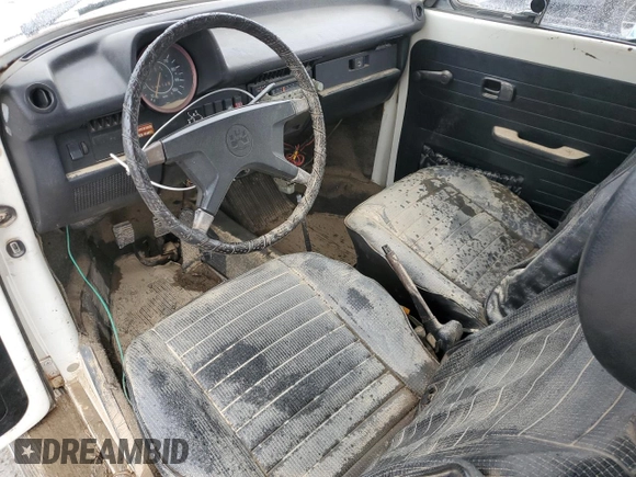 1978 Volkswagen Beetle with VIN 1582067349, listed as a Copart auction lot 47457725 with 346,185 mi miles and Salvage Title. Bid and sale history available at DreamBid. Image 8.