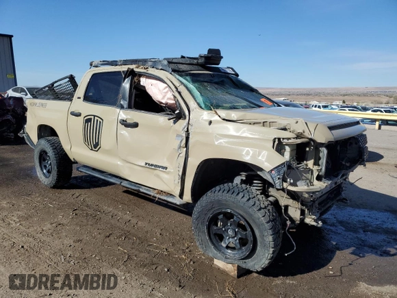 2018 Toyota Tundra SR5 z VIN 5TFDW5F11JX771458, wystawiony jako Copart lot #49687745 z przebiegiem 129 964 mil mil oraz Szkoda całkowita • Salvage title. Historia ofert i sprzedaży dostępna na DreamBid. Obrazek 4.