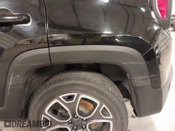 2016 Jeep Renegade Limited z VIN ZACCJBDT3GPE36002, wystawiony jako IAAI lot #42085830 z przebiegiem 85 550 mil mil oraz . Historia ofert i sprzedaży dostępna na DreamBid. Obrazek 21.