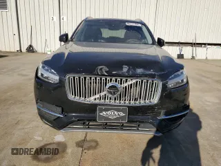 2016 Volvo XC90 T6 Inscription with VIN YV4A22PL2G1052662, listed as a Copart auction lot 85711164 with 139,844 mi miles and Salvage Title. Bid and sale history available at carsss.com. Image 5.