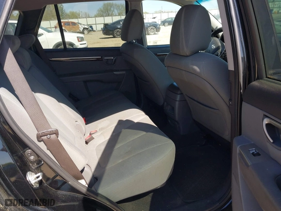 2011 Hyundai Santa Fe GLS with VIN 5XYZGDAB6BG043121, listed as a IAAI auction lot 42037815 with 375,049 mi miles. Bid and sale history available at carsss.com. Image 8.