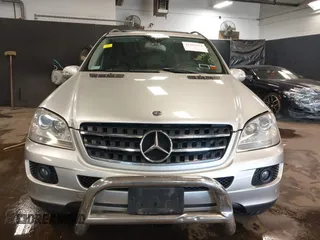 2007 Mercedes-Benz M 350 with VIN 4JGBB86E07A174557, listed as a IAAI auction lot 41986551 with 138,697 mi miles and . Bid and sale history available at DreamBid. Image 12.