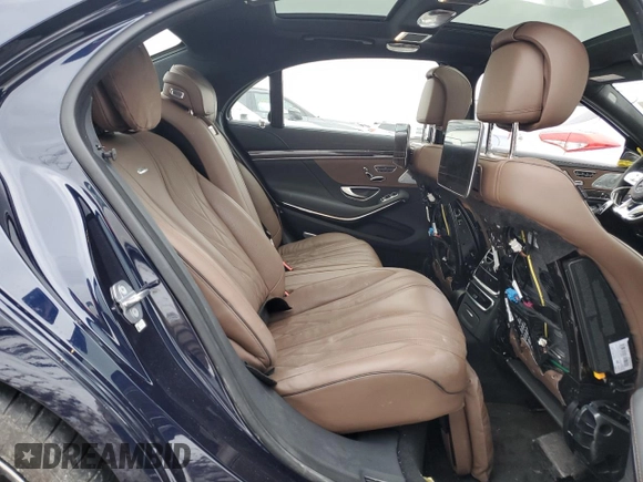 2019 Mercedes-Benz S-Class AMG S 63 with VIN WDDUG8JB5KA463752, listed as a Copart auction lot 88930085 with 27,425 mi miles and Salvage Title. Bid and sale history available at carsss.com. Image 10.