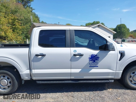 2021 Ford F-150 XL z VIN 1FTEW1C5XMKE11370, wystawiony jako IAAI lot #40300673 z przebiegiem 37 300 mil mil oraz . Historia ofert i sprzedaży dostępna na DreamBid. Obrazek 14.