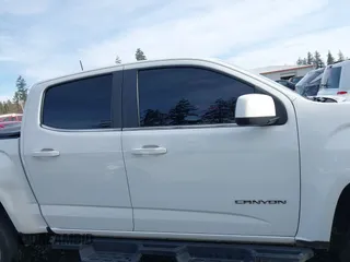 2017 GMC Canyon 2WD SLE with VIN 1GTG5CEN8H1230185, listed as a IAAI auction lot 41391765 with 101,443 mi miles. Bid and sale history available at carsss.com. Image 13.