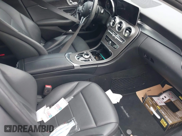 2019 Mercedes-Benz C 300 with VIN 55SWF8DB1KU309644, listed as a IAAI auction lot 41886116 with Not Provided miles and . Bid and sale history available at DreamBid. Image 5.