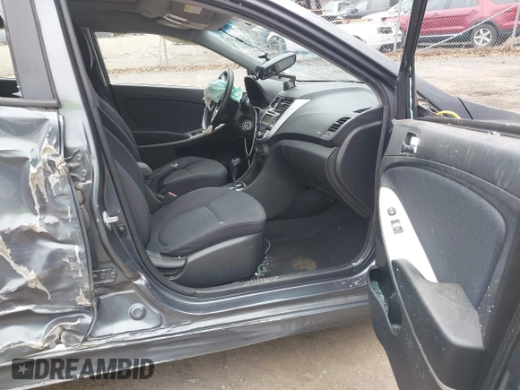 2013 Hyundai Accent SE with VIN KMHCU5AE1DU091931, listed as a IAAI auction lot 41783034 with 72,732 mi miles. Bid and sale history available at carsss.com. Image 5.