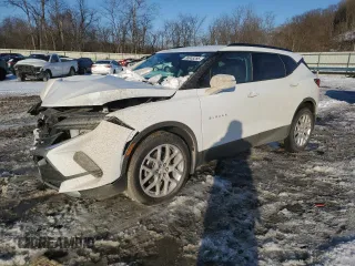 2023 Chevrolet Blazer LT z VIN 3GNKBJRS3PS101492, wystawiony jako Copart lot #88946285 z przebiegiem 9 918 mil mil oraz Szkoda całkowita • Salvage title. Historia ofert i sprzedaży dostępna na DreamBid. Obrazek 1.