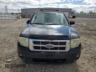 2008 Ford Escape XLT с VIN 1FMCU031X8KB43331, выставлен на аукционе Copart как лот 58225055 с пробегом 187 719 миль миль и На запчасти • Non repairable. История ставок и продаж доступна на DreamBid. Изображение 5.