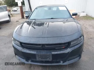 2020 Dodge Charger SXT z VIN 2C3CDXBG6LH188211, wystawiony jako IAAI lot #41699346 z przebiegiem 125 631 mil mil oraz . Historia ofert i sprzedaży dostępna na DreamBid. Obrazek 12.