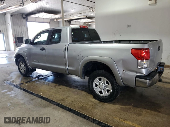 2010 Toyota Tundra с VIN 5TFUM5F11AX006417, выставлен на аукционе Copart как лот 55897725 с пробегом 203 892 миль миль и Списание • Salvage title. История ставок и продаж доступна на DreamBid. Изображение 2.
