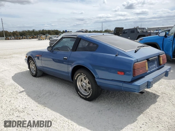 1982 Datsun 280ZX z VIN JN1HZ04S5CX457910, wystawiony jako Copart lot #77132604 z przebiegiem 261 383 mil mil oraz Szkody całkowita. Historia ofert i sprzedaży dostępna na DreamBid. Obrazek 2.