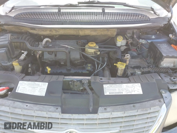 2001 Chrysler Town & Country with VIN 2C4GP54371R356559, listed as a IAAI auction lot 41731368 with 195,903 mi miles and . Bid and sale history available at DreamBid. Image 10.