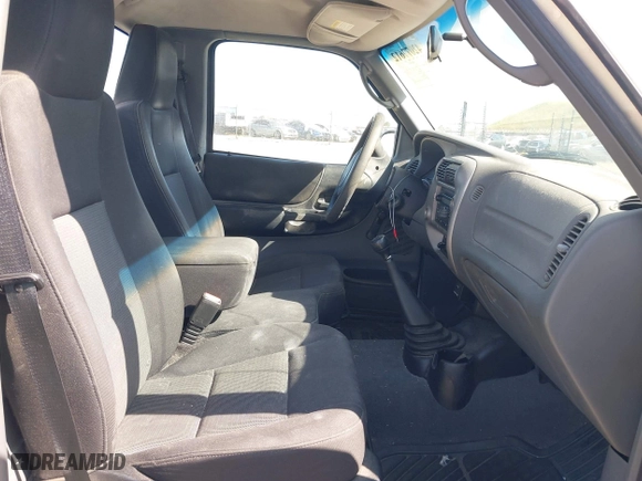 2004 Ford Ranger XL with VIN 1FTYR10D04PA17072, listed as a IAAI auction lot 42077612 with 474,056 mi miles. Bid and sale history available at carsss.com. Image 5.